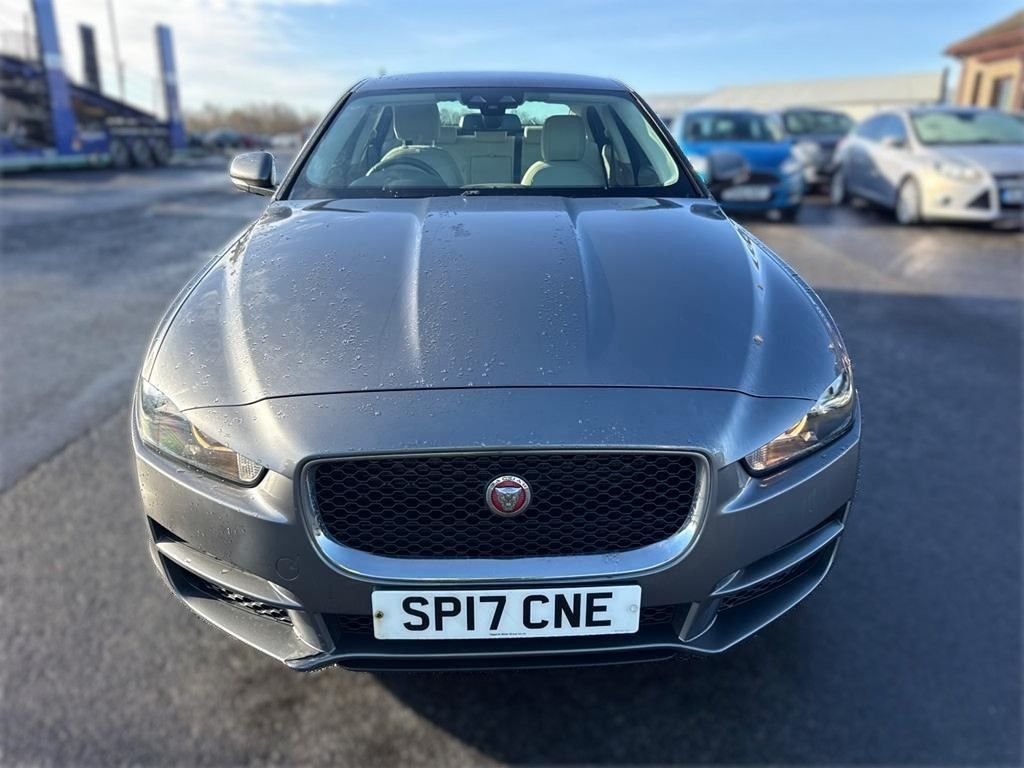 Used Jaguar XE 2017 for sale - 78212483: Photo 4