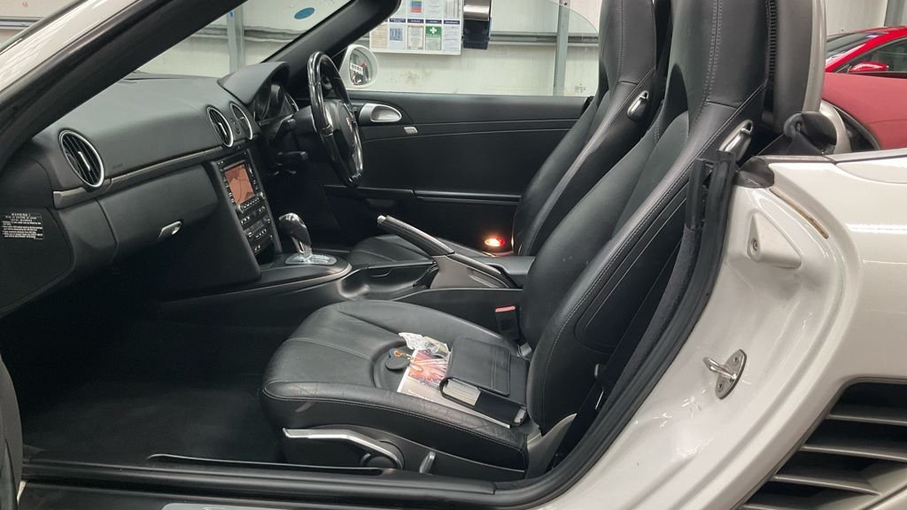 Used Porsche Boxster 2011 for sale - 77765413: Photo 16