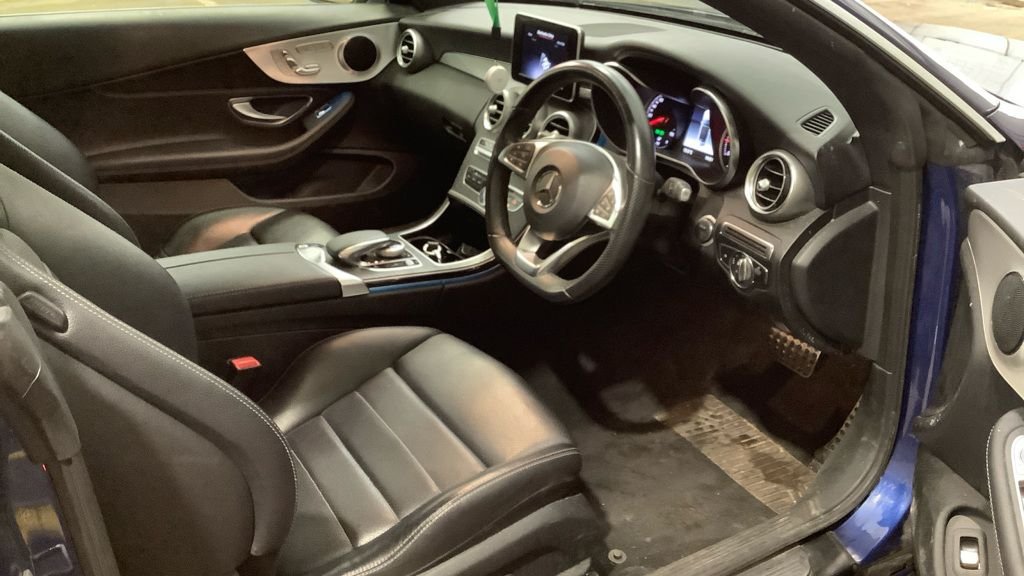 Used Mercedes-Benz C Class 2018 for sale - 77703948: Photo 2