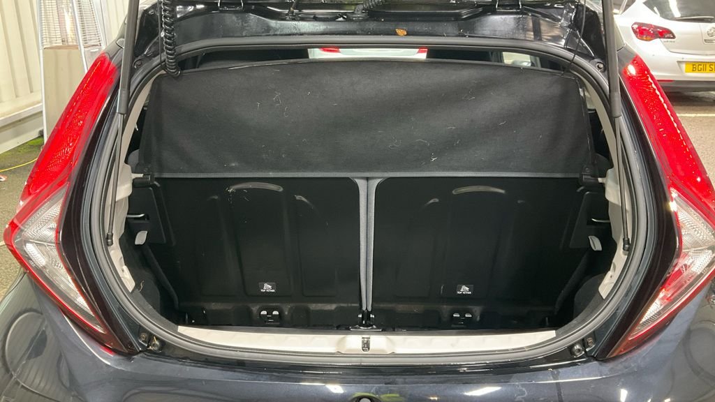 Used Toyota AYGO 2019 for sale - 77287831: Photo 14