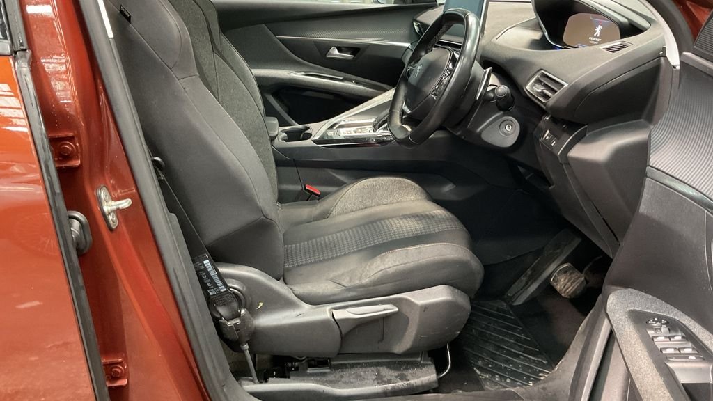 Used Peugeot 3008 2018 for sale - 77236497: Photo 2