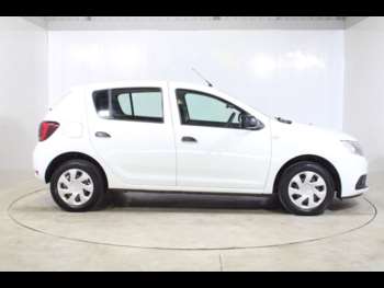 Used Dacia Sandero 2018 for sale - 74570017: Photo