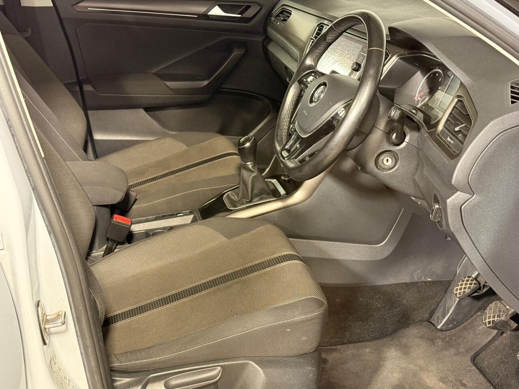 Used Volkswagen T-Roc 2018 for sale - 76429879: Photo 12