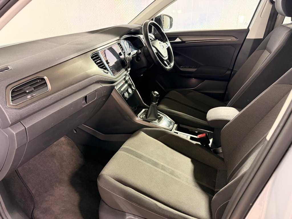 Used Volkswagen T-Roc 2018 for sale - 76429879: Photo 17