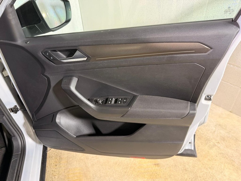 Used Volkswagen T-Roc 2018 for sale - 76429879: Photo 18