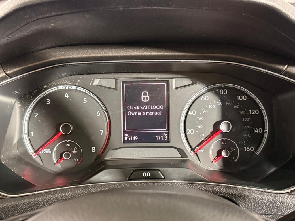 Used Volkswagen T-Roc 2018 for sale - 76429879: Photo 26