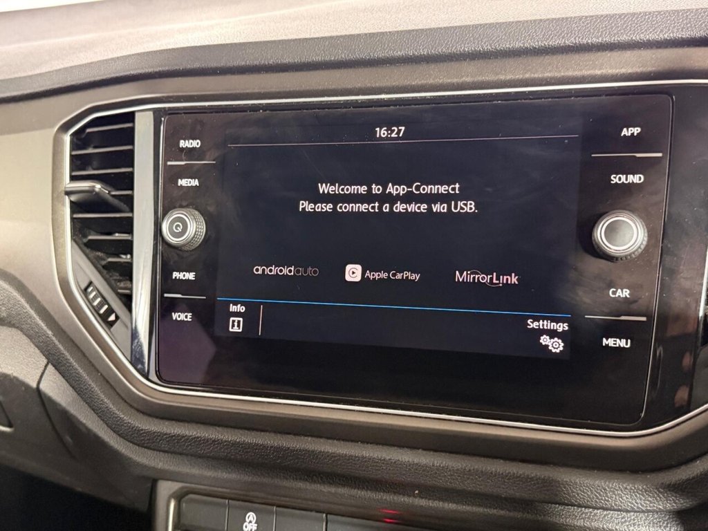 Used Volkswagen T-Roc 2018 for sale - 76429879: Photo 28