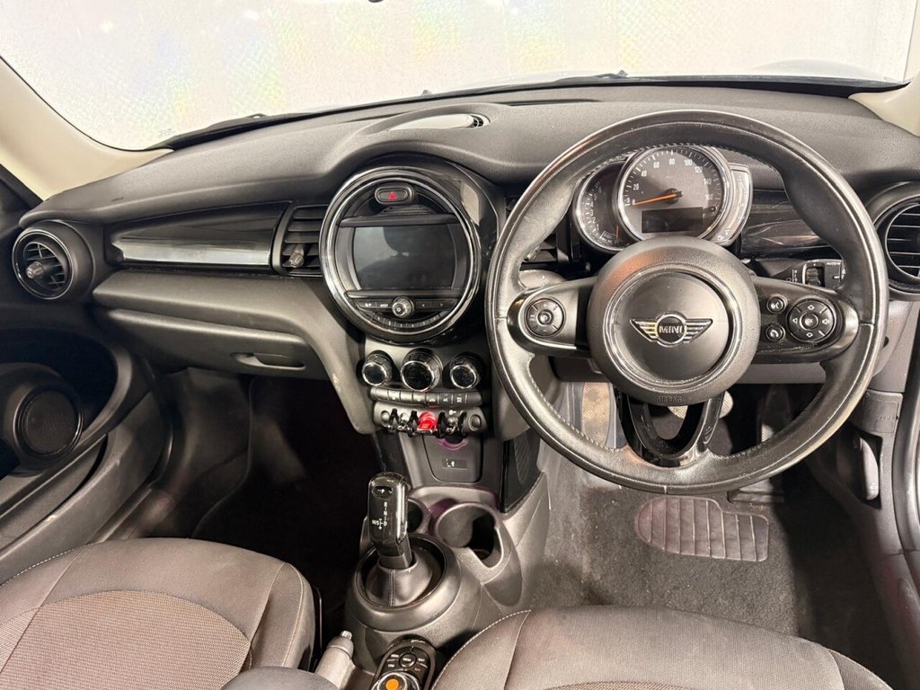 Used MINI Hatch 2018 for sale - 76430005: Photo 2