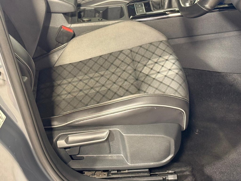 Used Volkswagen Golf 2023 for sale - 76356855: Photo 23