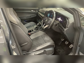 Used Volkswagen Golf 2023 for sale - 76356855: Photo