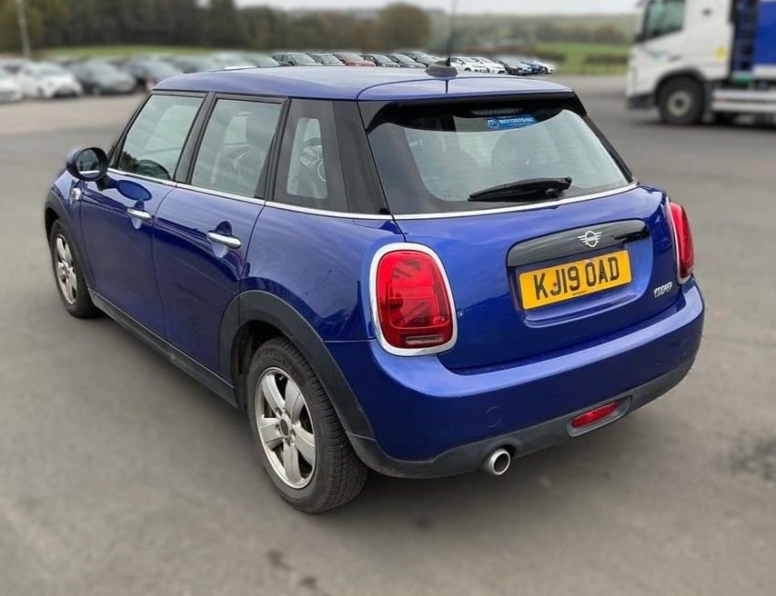 Used MINI Hatch 2019 for sale - 76570141: Photo 8