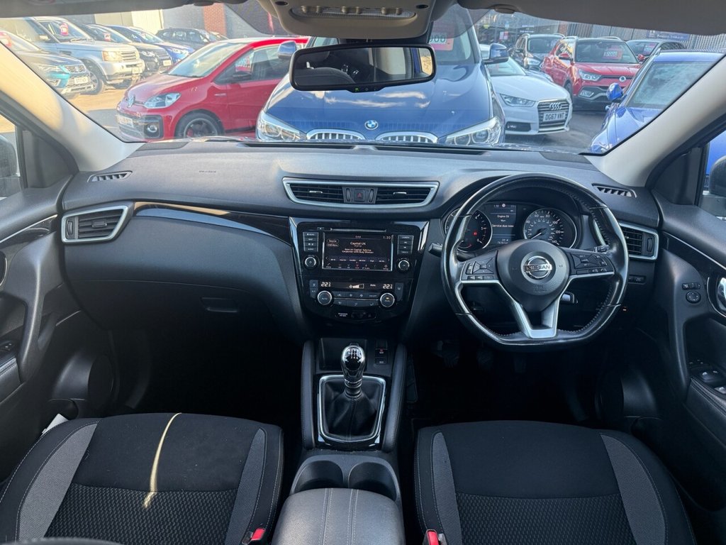 Used Nissan Qashqai 2018 for sale - 76445744: Photo 2