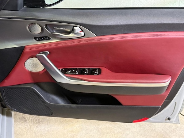 Used Kia Stinger 2017 for sale - 75473624: Photo 22