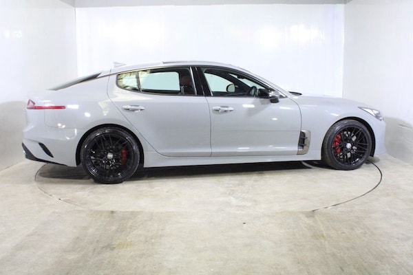 Used Kia Stinger 2017 for sale - 75473624: Photo 68