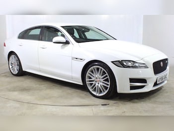 Used Jaguar XF 2016 for sale - 75559838: Photo