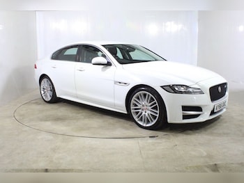 Used Jaguar XF 2016 for sale - 75559838: Photo