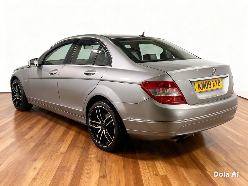 Used Mercedes-Benz C Class 2009 for sale - 77153814: Photo 5