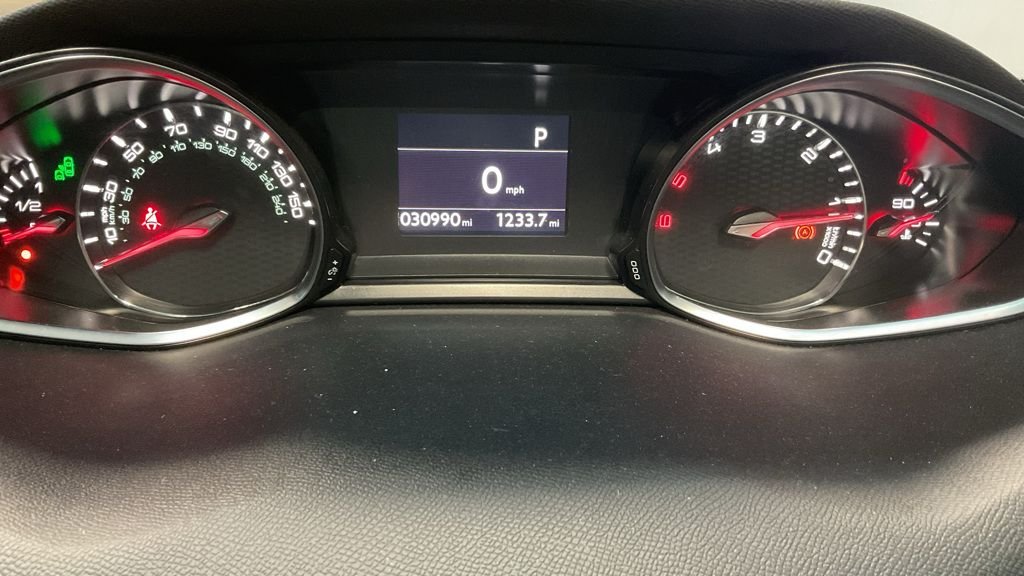 Used Peugeot 308 2017 for sale - 77188856: Photo 14