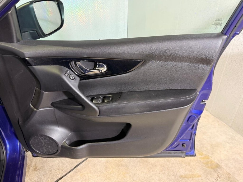 Used Nissan Qashqai 2014 for sale - 76396224: Photo 25