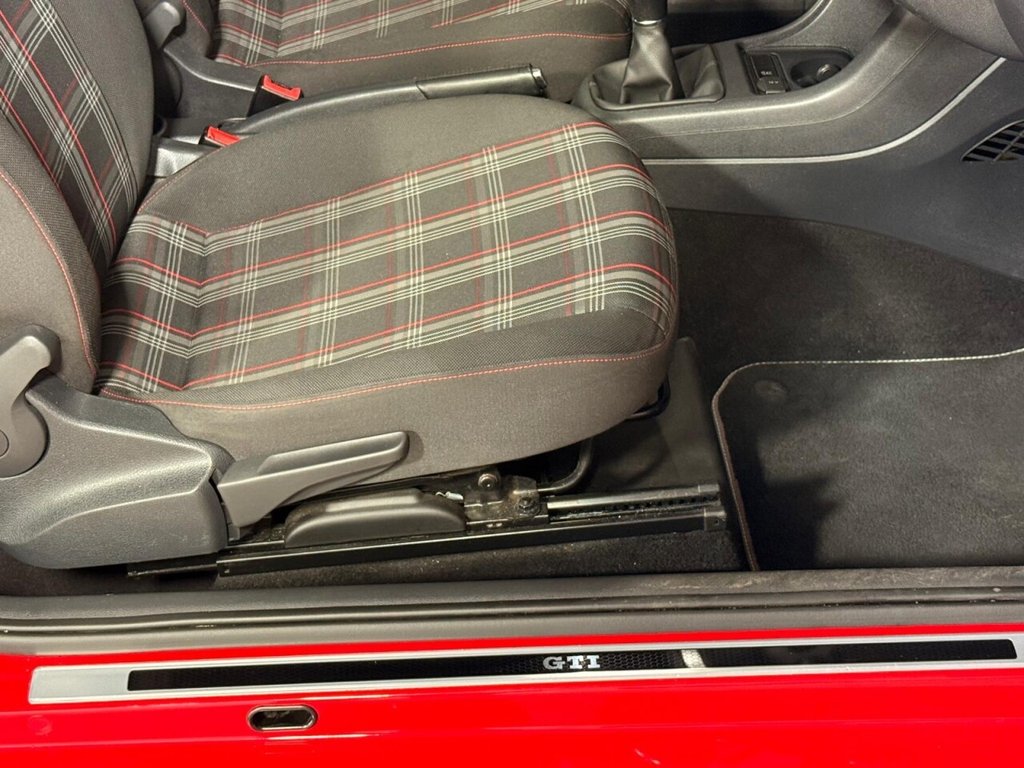 Used Volkswagen up! 2019 for sale - 76203020: Photo 16