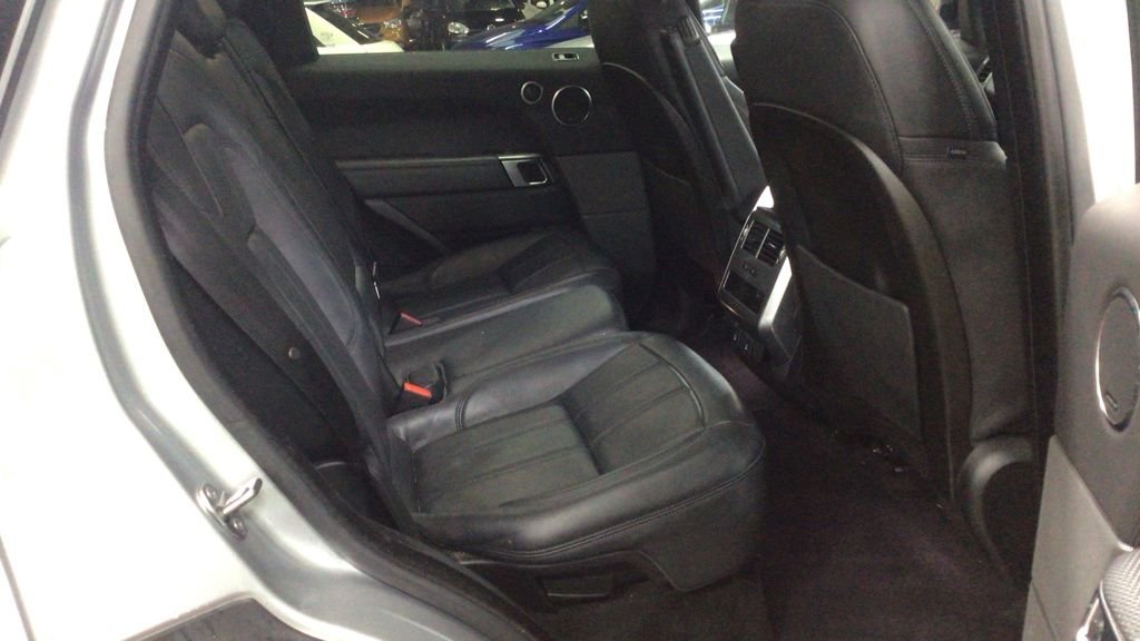 Used Land Rover Range Rover Sport 2018 for sale - 76356733: Photo 16