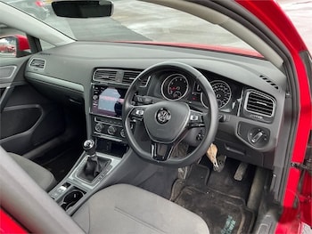 Used Volkswagen Golf 2017 for sale - 78212595: Photo