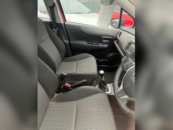 Used Toyota Yaris 2013 for sale - 78607690: Photo