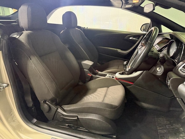 Used Vauxhall Cascada 2014 for sale - 75538022: Photo 25