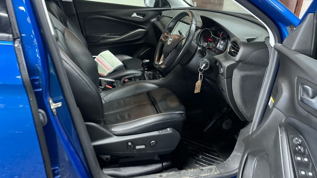 Used Vauxhall Grandland X 2021 for sale - 77748640: Photo 2