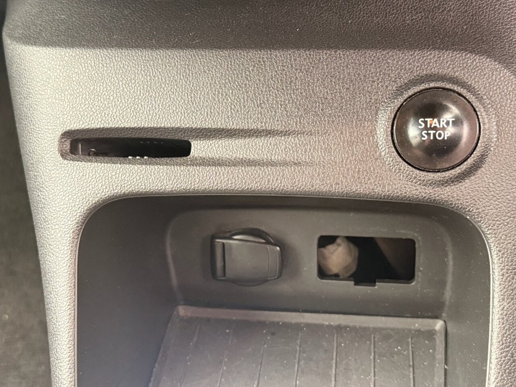 Used Renault Captur 2017 for sale - 77394633: Photo 33