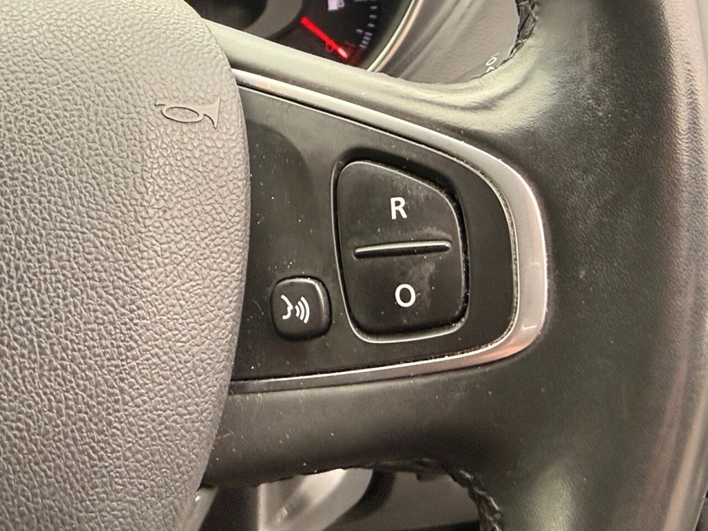 Used Renault Captur 2017 for sale - 77394633: Photo 37