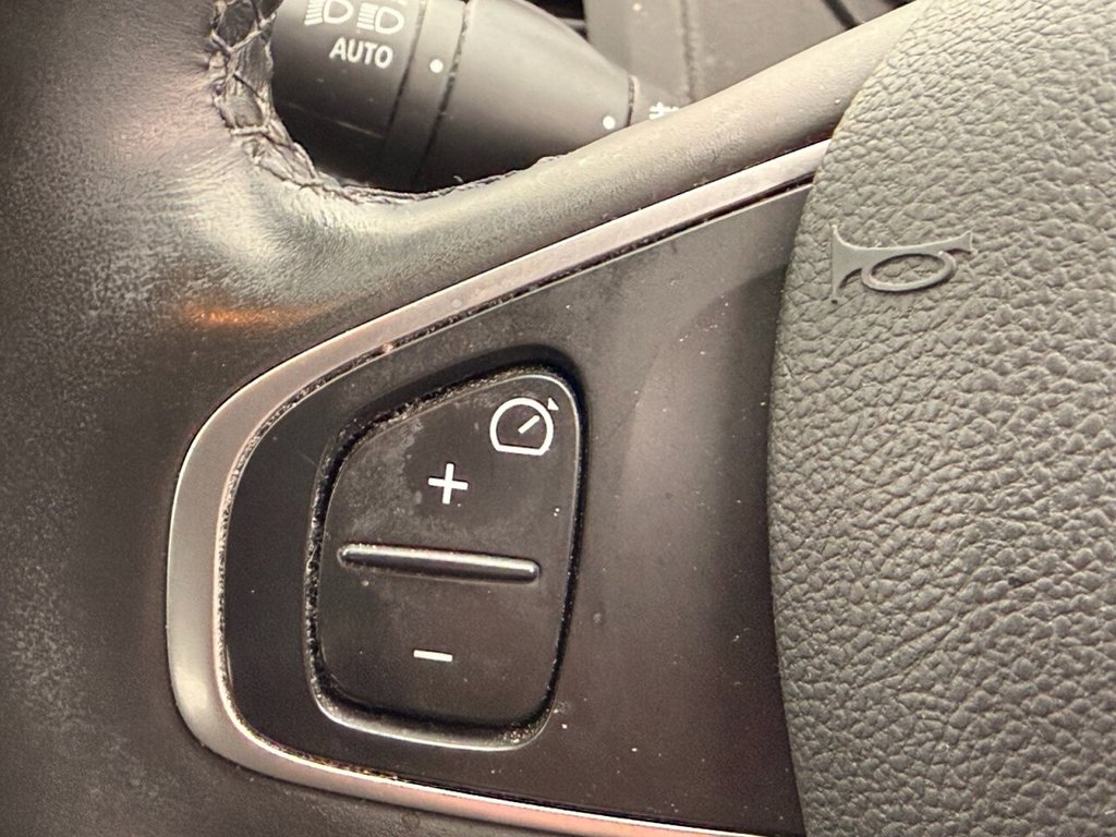 Used Renault Captur 2017 for sale - 77394633: Photo 39