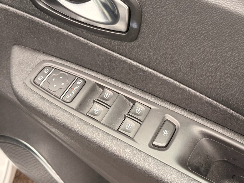 Used Renault Captur 2017 for sale - 77394633: Photo 43