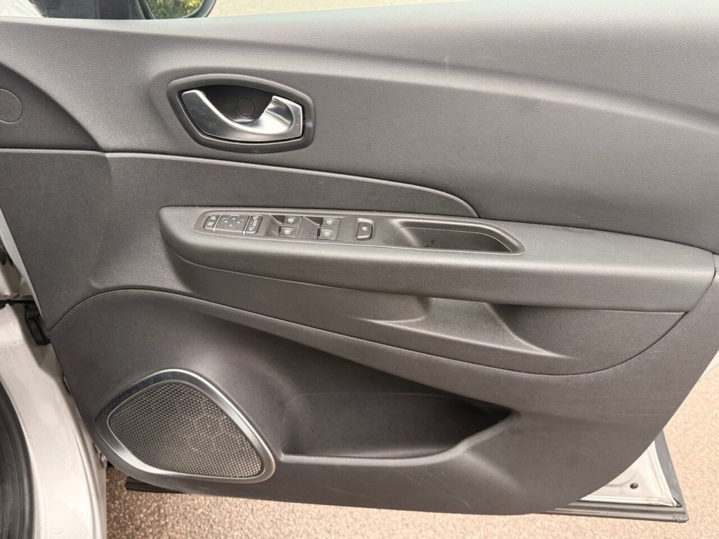 Used Renault Captur 2017 for sale - 77394633: Photo 44