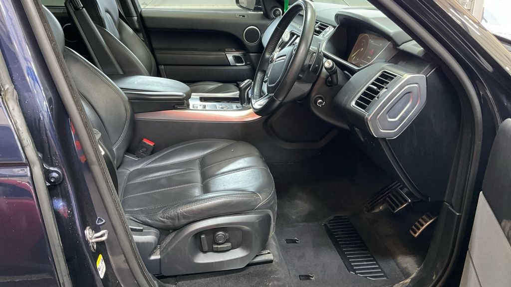 Used Land Rover Range Rover Sport 2016 for sale - 77821019: Photo 2