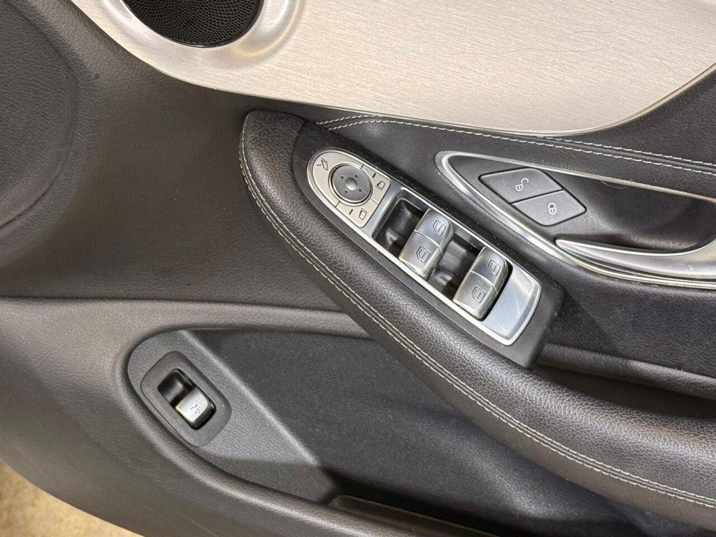 Used Mercedes-Benz C Class 2018 for sale - 76048145: Photo 20