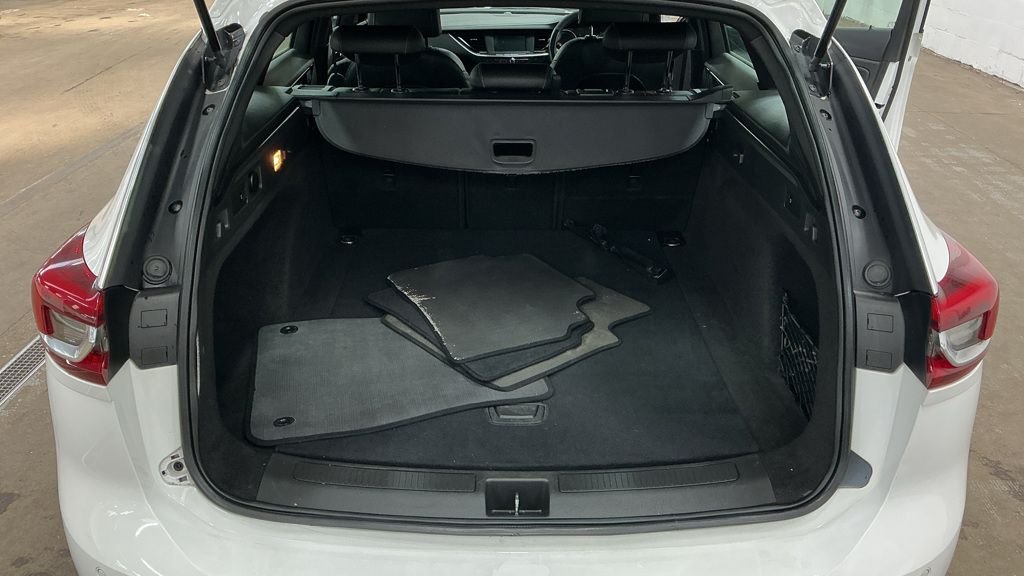 Used Vauxhall Insignia 2019 for sale - 77991290: Photo 10