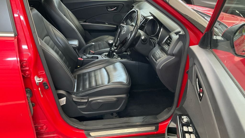 Used Ssangyong Tivoli 2018 for sale - 76345578: Photo 2
