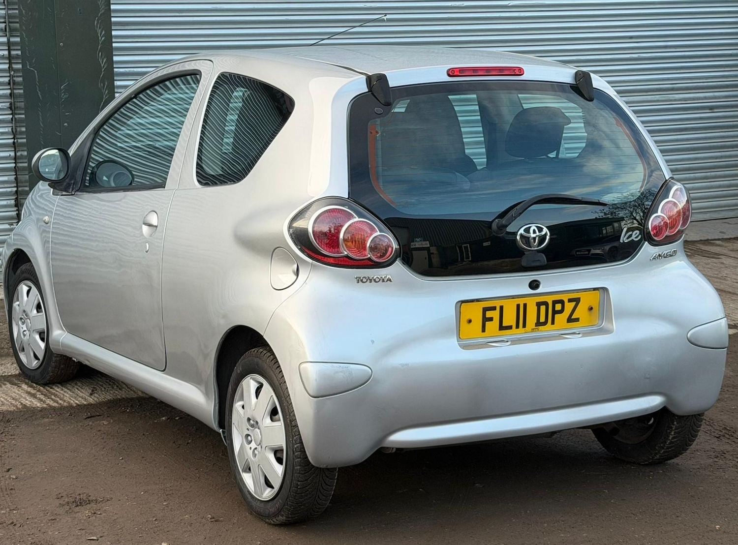 Used Toyota AYGO 2011 for sale - 77382107: Photo 10