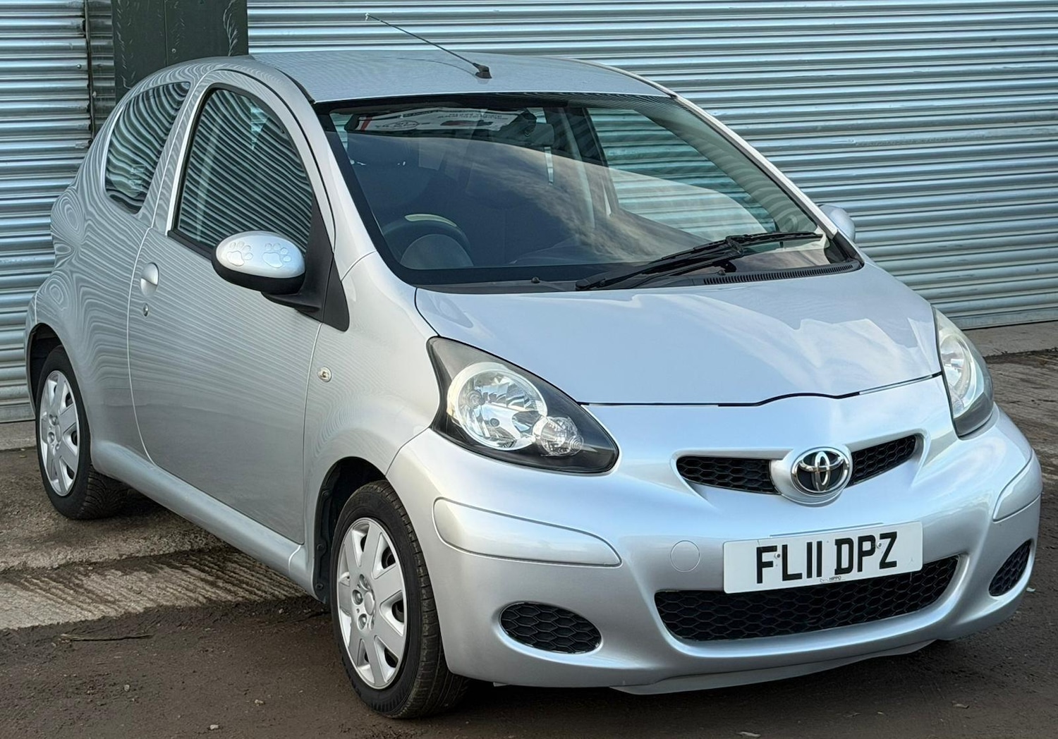 Used Toyota AYGO 2011 for sale - 77382107: Photo 2