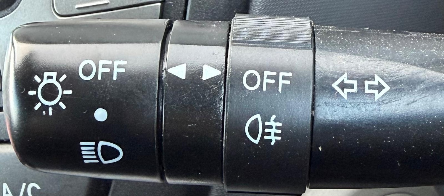 Used Toyota AYGO 2011 for sale - 77382107: Photo 22