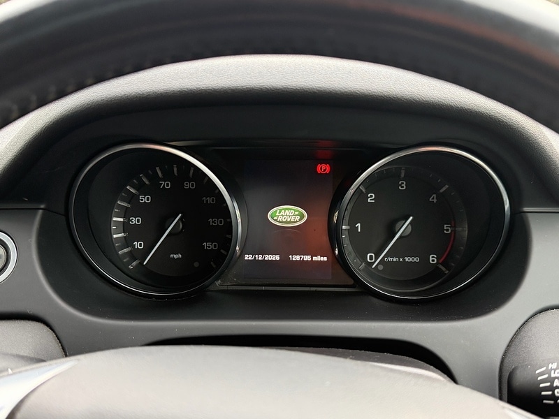 Used Land Rover Discovery Sport 2016 for sale - 77044531: Photo 14