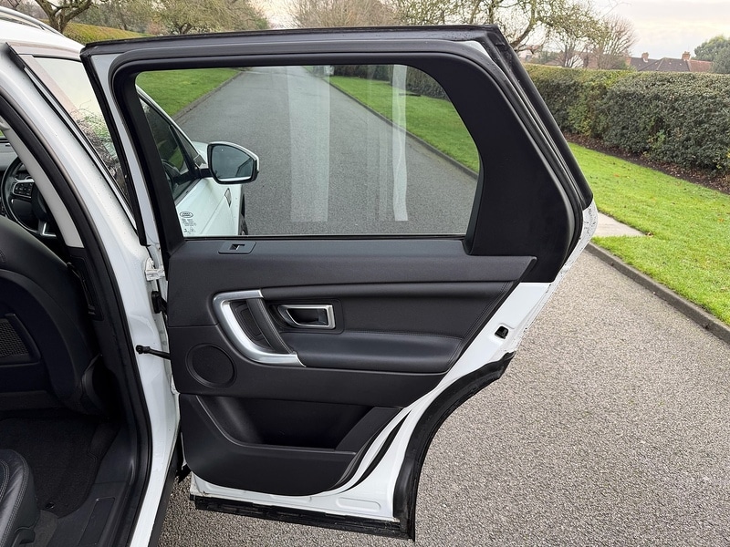 Used Land Rover Discovery Sport 2016 for sale - 77044531: Photo 31