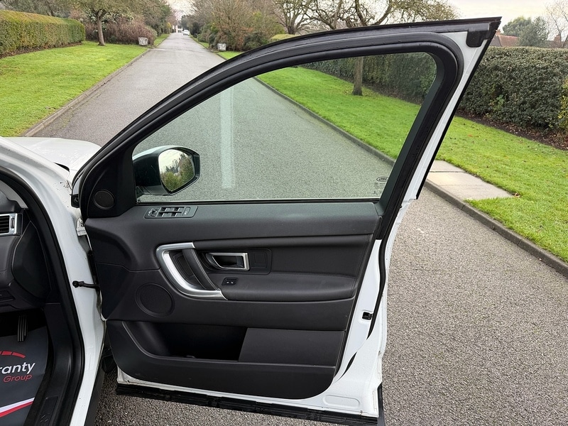 Used Land Rover Discovery Sport 2016 for sale - 77044531: Photo 32