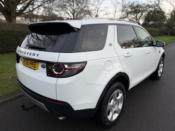 Used Land Rover Discovery Sport 2016 for sale - 77044531: Photo