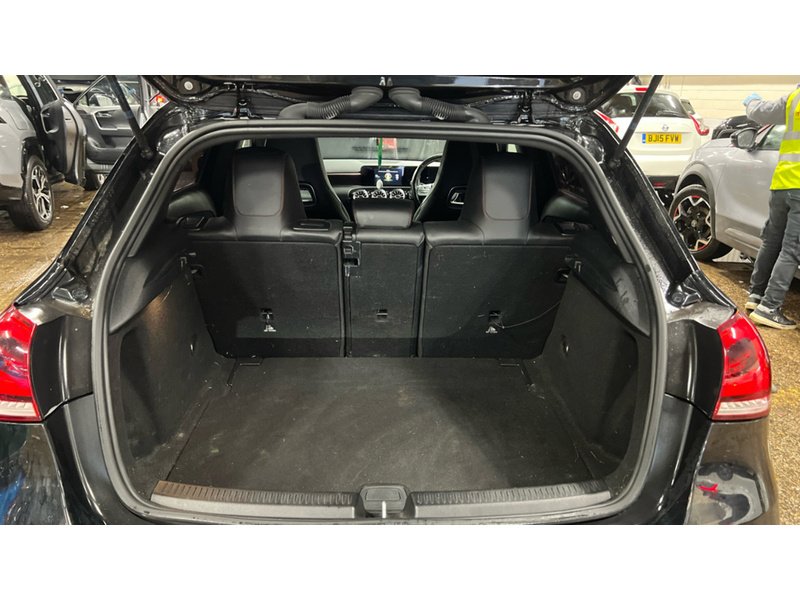 Used Mercedes-Benz A-Class 2018 for sale - 76758761: Photo 5