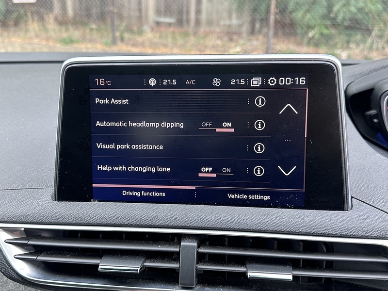 Used Peugeot 5008 2017 for sale - 76320085: Photo 33