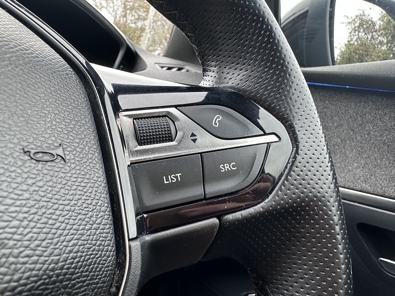 Used Peugeot 5008 2017 for sale - 76320085: Photo 40