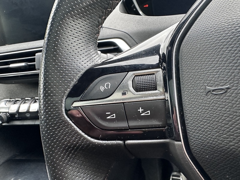 Used Peugeot 5008 2017 for sale - 76320085: Photo 41