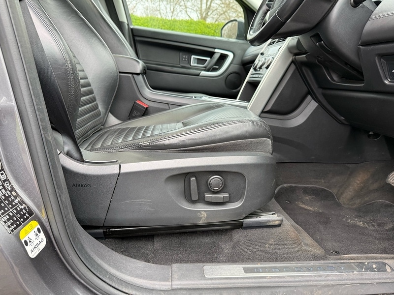 Used Land Rover Discovery Sport 2017 for sale - 78083702: Photo 32